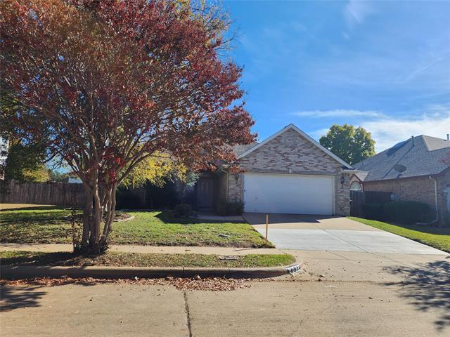 8032 Slide Rock Rd in Fort Worth, TX - Building Photo