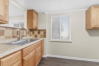 2040 Austin Ave in Lincoln Park, MI - Building Photo - Building Photo