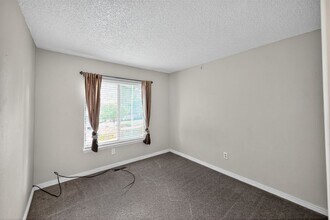 3501 S Kittredge St in Aurora, CO - Foto de edificio - Building Photo