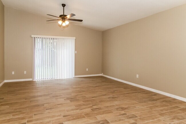 1345 Bridlebrook Dr in Casselberry, FL - Building Photo - Building Photo