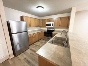 128 Bertram Dr in Yorkville, IL - Building Photo - Building Photo