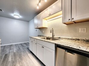 8201 Camino Colegio in Rohnert Park, CA - Building Photo - Building Photo