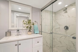 1333 Nashville St in San Diego, CA - Foto de edificio - Building Photo