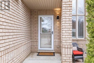 50 Pelham Dr in Hamilton, ON - Building Photo - Building Photo