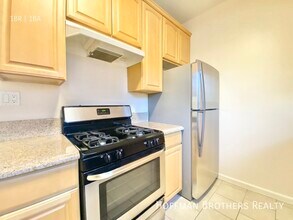 706 N Curson Ave in Los Angeles, CA - Building Photo - Building Photo