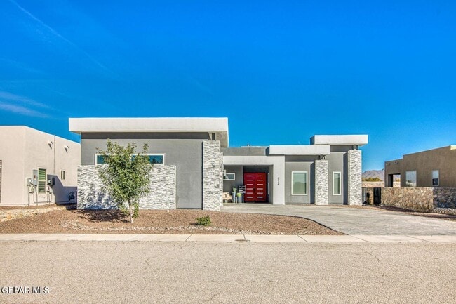 property at 6716 Rio Haciendas