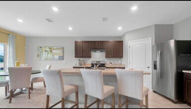 2172 Doe Run Dr in Davenport, FL - Building Photo - Building Photo