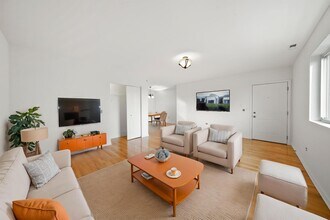 13906 Central Park Ave in Robbins, IL - Building Photo - Building Photo