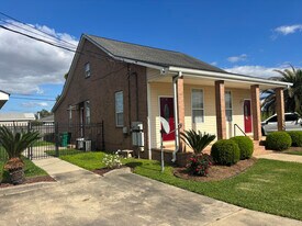 2130 Morgan St, Unit Apartment B in Paulina, LA - Building Photo