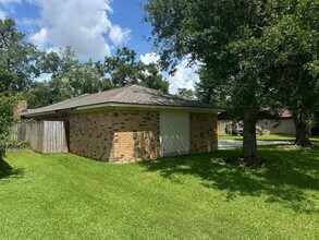5019 Timber Ridge St in Baytown, TX - Building Photo - Building Photo