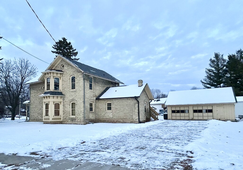 745 W Madison Ave in Milton, WI - Building Photo