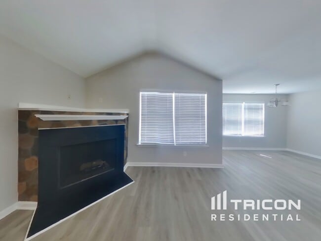 355 Meadow Vista Ln in Hoschton, GA - Building Photo - Building Photo