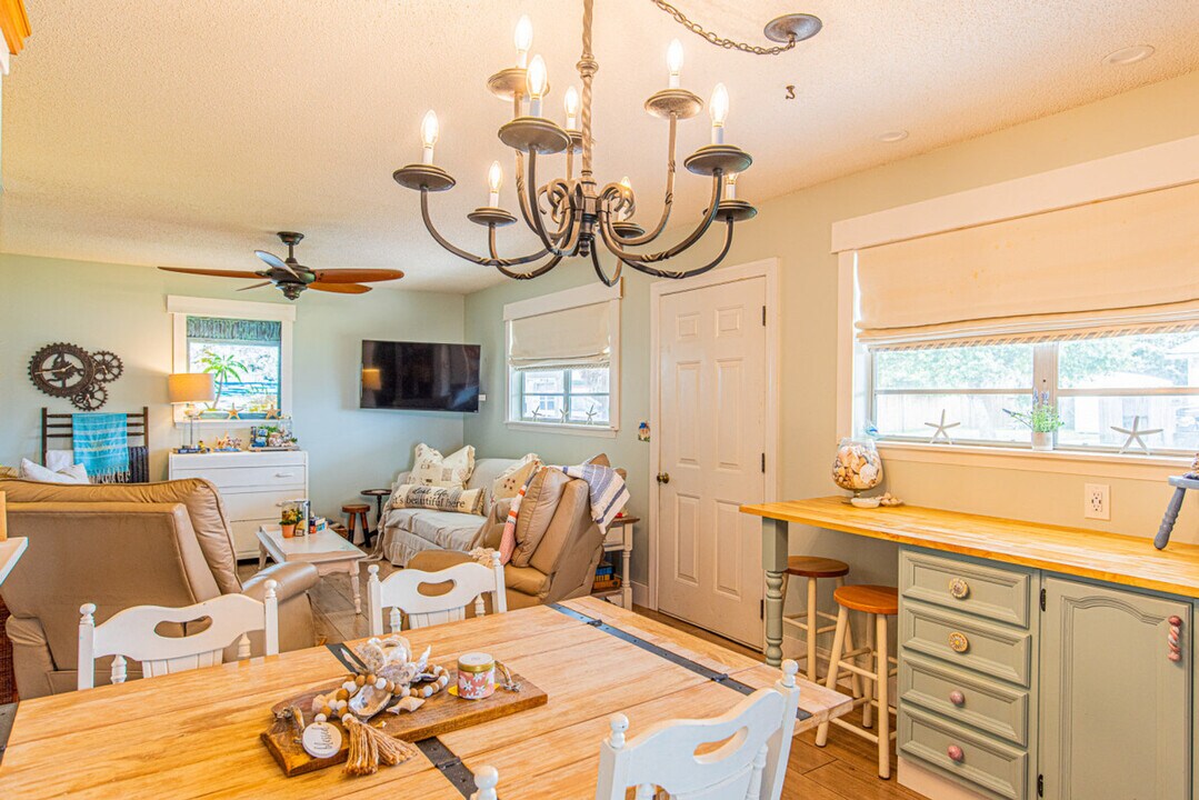 19521 Delmar Dr in Panama City Beach, FL - Building Photo