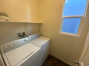 10845 Hunters Green Ave in Las Vegas, NV - Building Photo - Building Photo