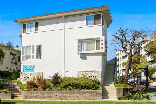 Levering Apartments in Los Angeles, CA - Building Photo - Building Photo