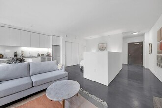 18 10th St, Unit FL6-ID278460P in San Francisco, CA - Building Photo - Building Photo