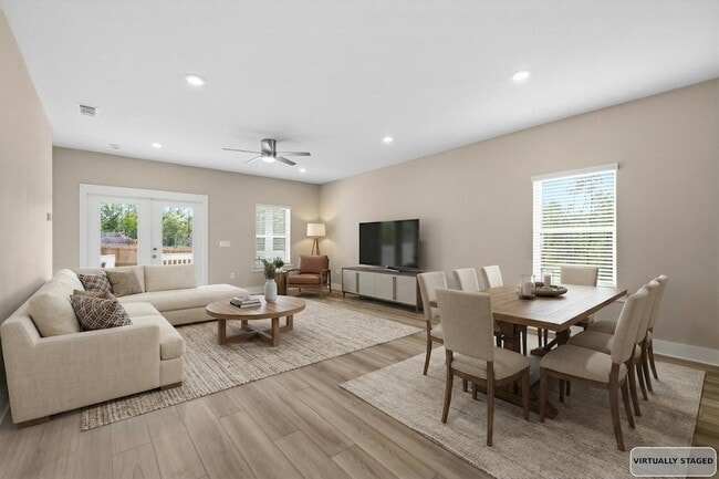 201 Lyla Ln in Crestview, FL - Building Photo - Building Photo