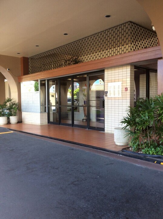 1314 Victoria St in Honolulu, HI - Building Photo