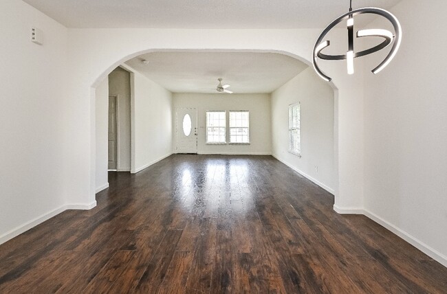 property at 1105 Erin St