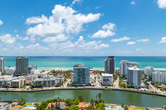 King David Towers in Miami Beach, FL - Foto de edificio - Building Photo