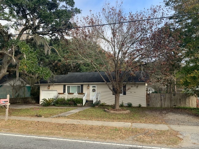 2428 Midland Park Rd in Charleston, SC - Building Photo - Building Photo