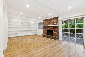 4805 Burke Dr in Metairie, LA - Building Photo - Building Photo