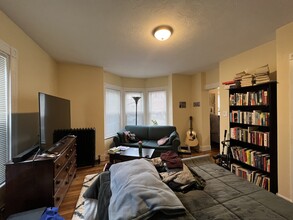 15 Blake St, Unit 3 in Cambridge, MA - Foto de edificio - Building Photo