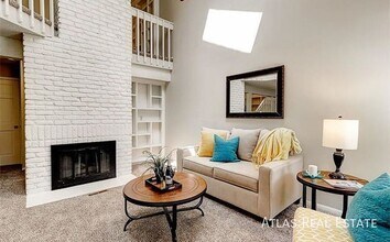 4386 S Blackhawk Way in Aurora, CO - Building Photo - Building Photo