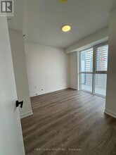 195 Commerce St in Vaughan, ON - Building Photo - Building Photo
