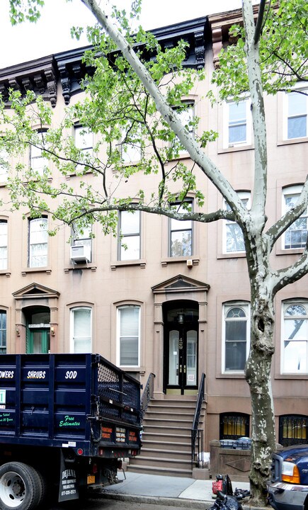 429 Clinton St in Brooklyn, NY - Foto de edificio