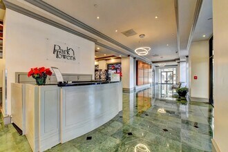 795 Hammond Dr, Unit 1501 in Atlanta, GA - Foto de edificio - Building Photo