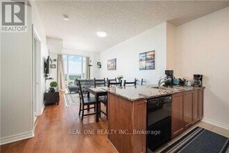 3525-3525 Kariya Dr in Mississauga, ON - Building Photo - Building Photo