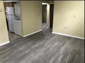 598 Chestnut St, Unit apt A in East Stroudsburg, PA - Building Photo - Building Photo