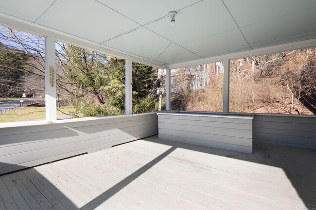 362 Lime Rock Rd in Salisbury, CT - Building Photo - Building Photo