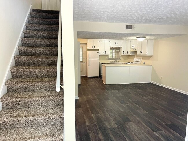 310 S Jeff Davis Dr in Fayetteville, GA - Building Photo - Building Photo
