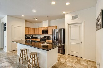 6224 Stratford Bay St in North Las Vegas, NV - Building Photo - Building Photo
