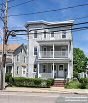 876 Adams St, Unit 1 in Boston, MA - Building Photo
