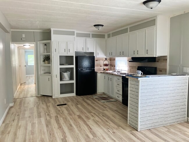 property at 43 Deerwood Park