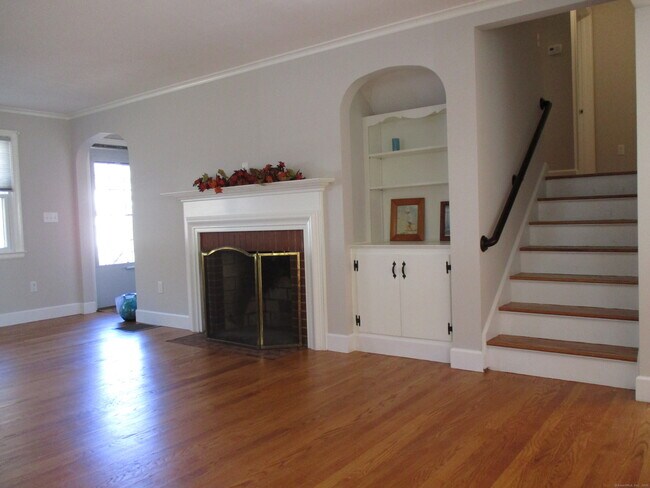 507 Fern St in West Hartford, CT - Building Photo - Building Photo