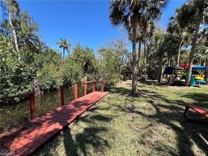 15126 Parkside Dr, Unit 104 in Ft. Myers, FL - Building Photo - Building Photo