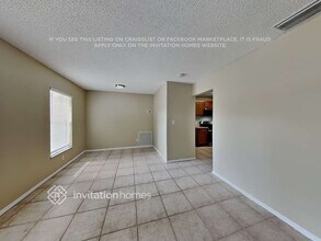 8121 NW 44th Ct in Lauderhill, FL - Building Photo - Building Photo