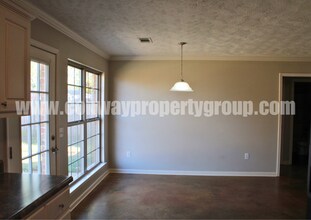 27 Weatherwood Dr in Greenbrier, AR - Building Photo - Building Photo