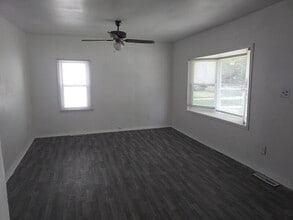 974 Hovey St in Gary, IN - Building Photo - Building Photo