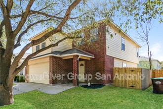 3611 Dunlap Fields in Converse, TX - Building Photo - Building Photo