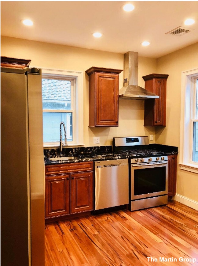 136 Inman St, Unit 1 in Cambridge, MA - Foto de edificio - Building Photo