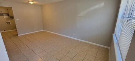 3923 Overland Hts in Greensboro, NC - Foto de edificio - Building Photo