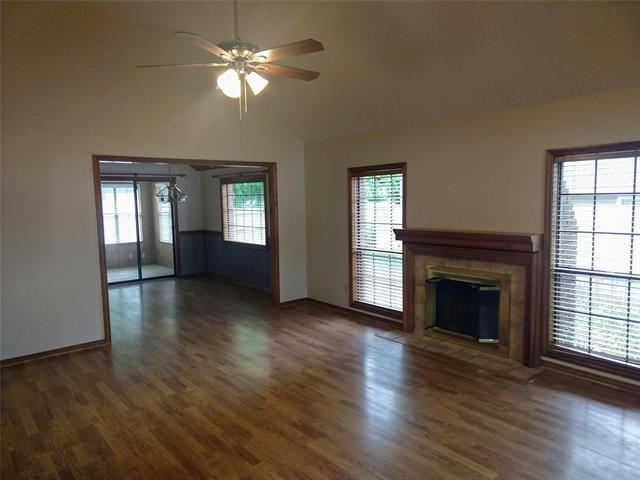 6218 Paradise Dr in Arlington, TX - Building Photo - Building Photo