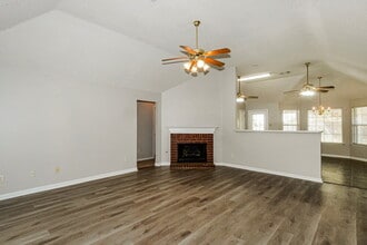 75 Oakridge Cove in Oakland, TN - Building Photo - Building Photo