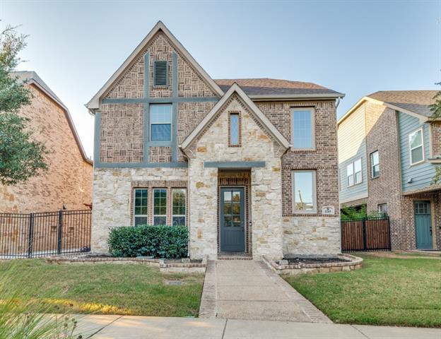 1245 Harris Hawk Way in Arlington, TX - Building Photo