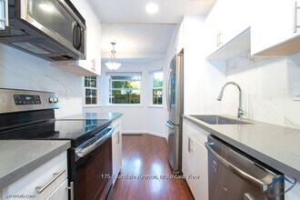 175 Evandale Ave in Mountain View, CA - Building Photo - Building Photo